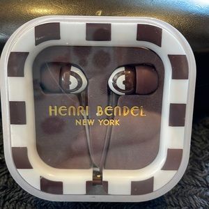 Henri Bendel ear buds